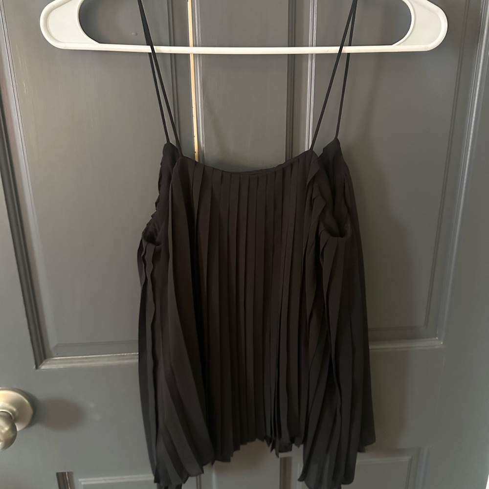 Abercrombie & Fitch Black Pleated top